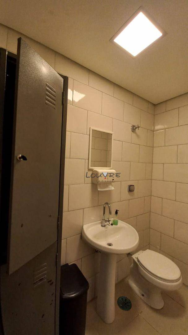 Casa para alugar com 3 quartos, 195m² - Foto 21