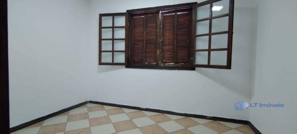 Casa para alugar com 2 quartos, 102m² - Foto 18