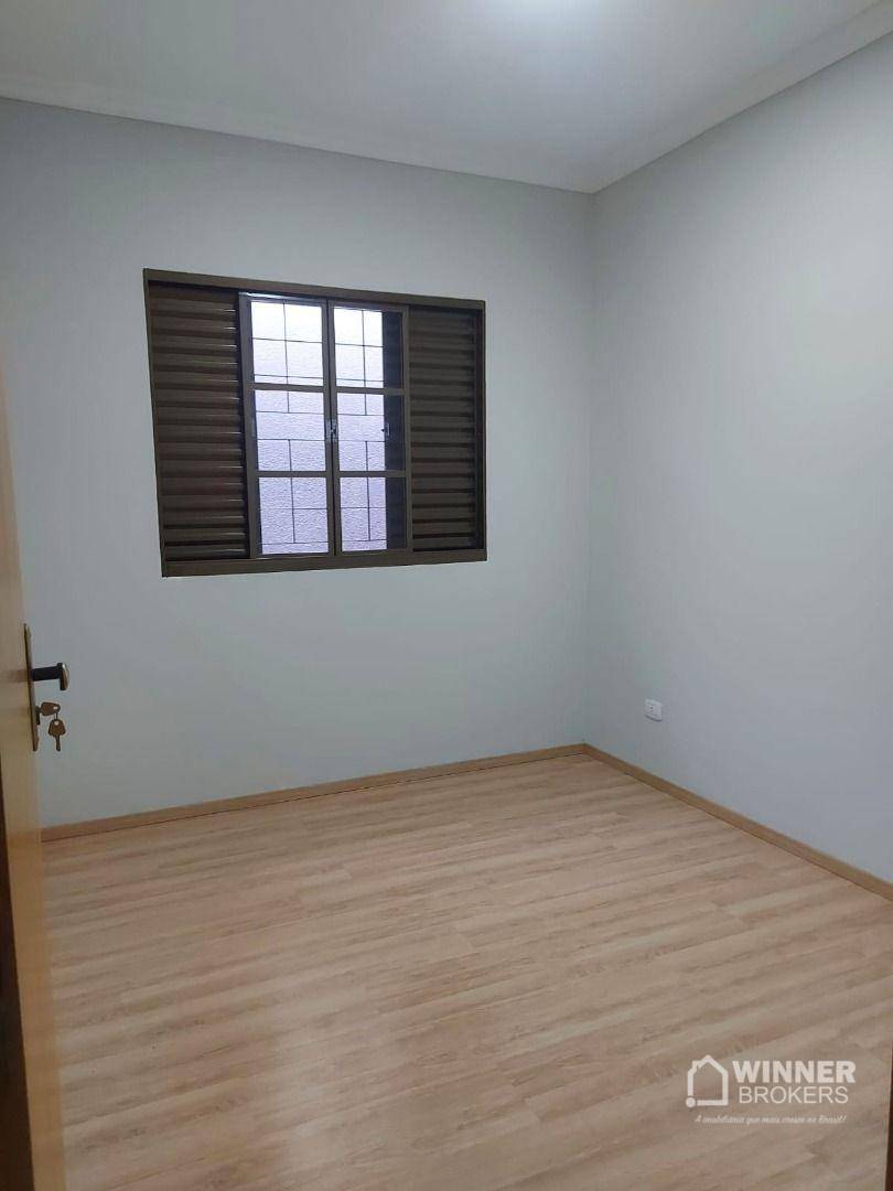 Casa à venda com 3 quartos, 100m² - Foto 7