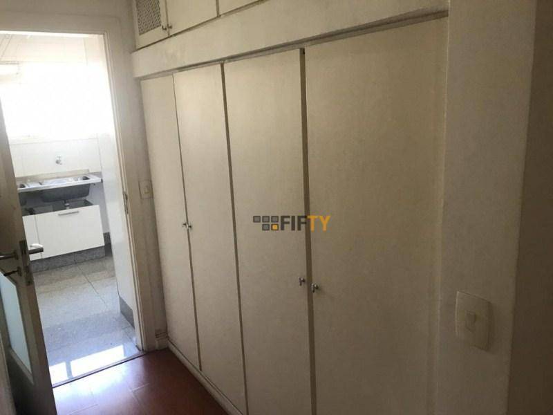 Apartamento à venda com 4 quartos, 226m² - Foto 19