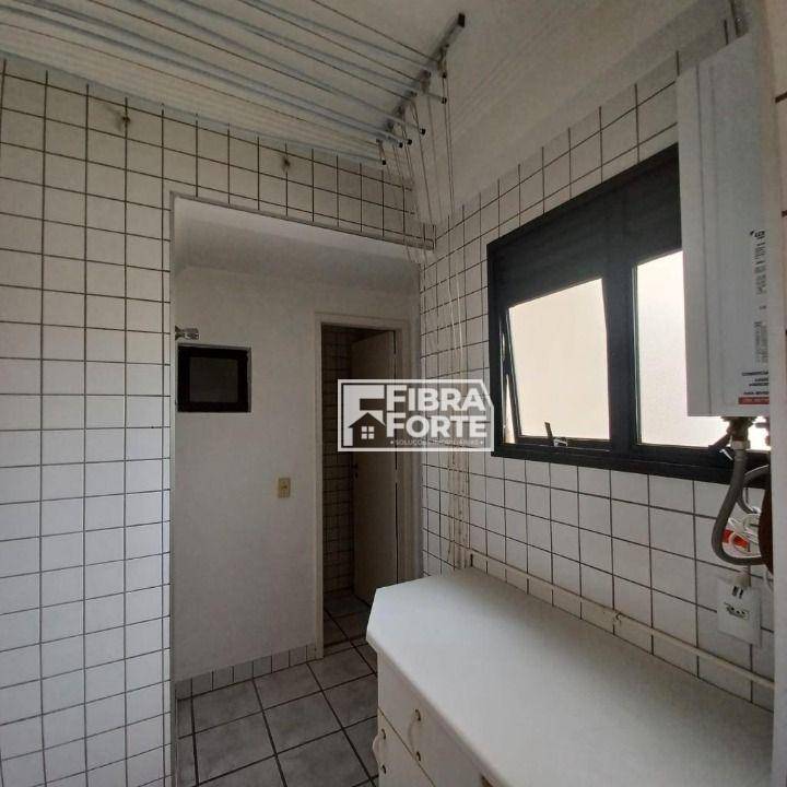 Apartamento à venda com 3 quartos, 98m² - Foto 8