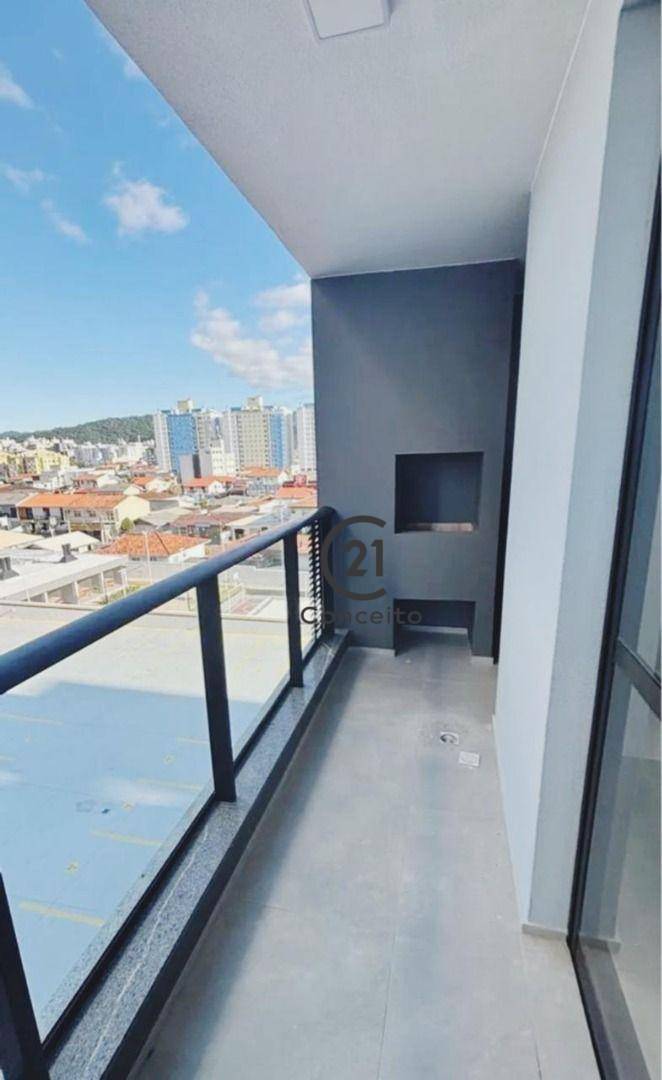 Apartamento à venda com 2 quartos, 65m² - Foto 4