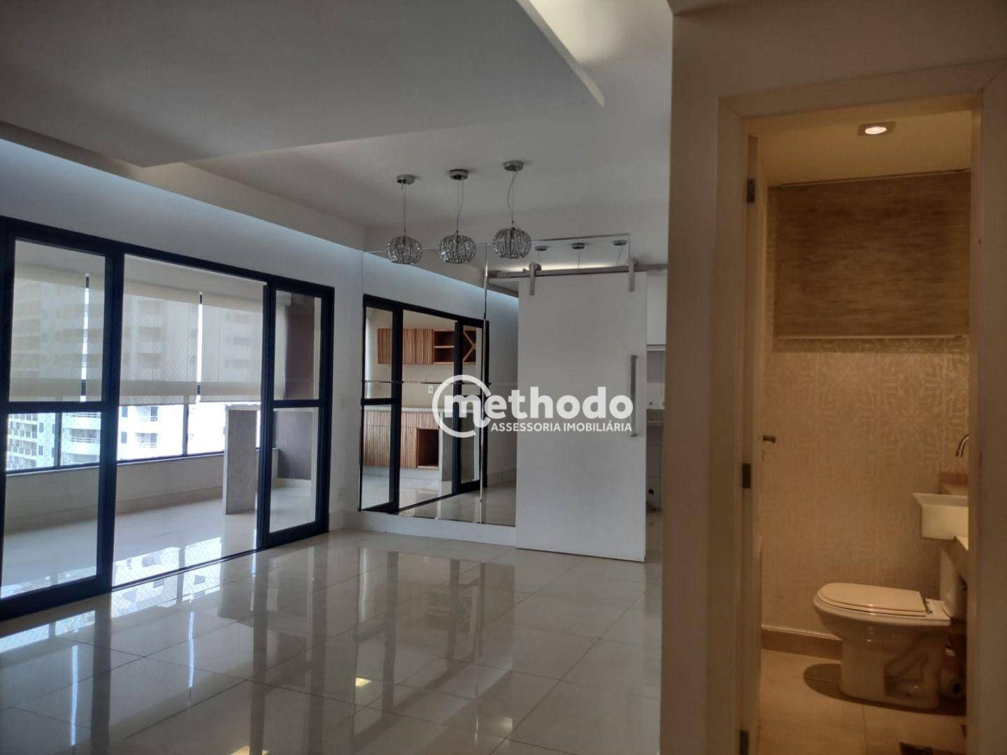 Apartamento para alugar com 3 quartos, 117m² - Foto 1