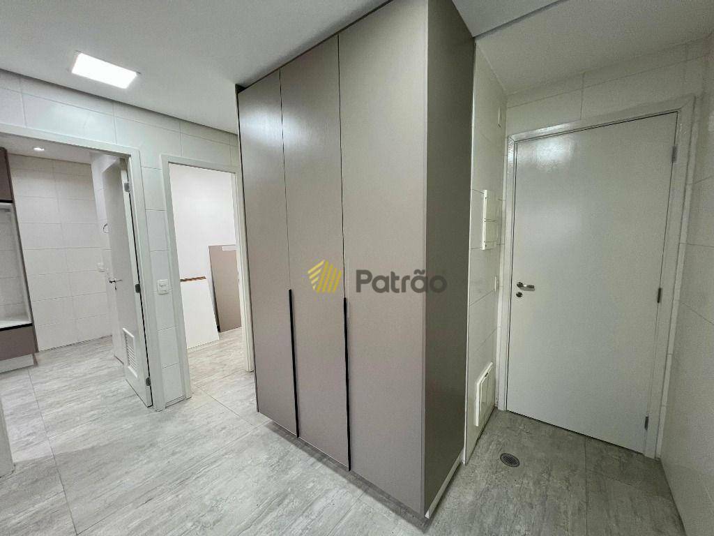 Apartamento à venda com 3 quartos, 242m² - Foto 23