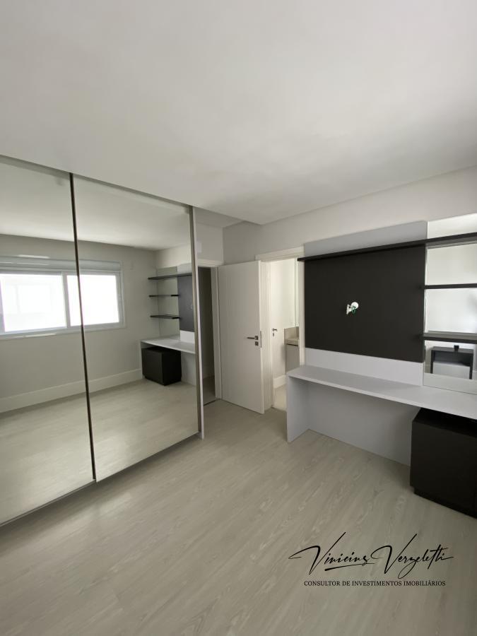 Apartamento à venda com 4 quartos, 237m² - Foto 20