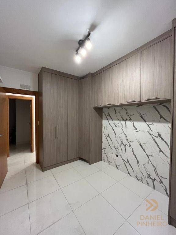 Apartamento à venda com 3 quartos, 114m² - Foto 15