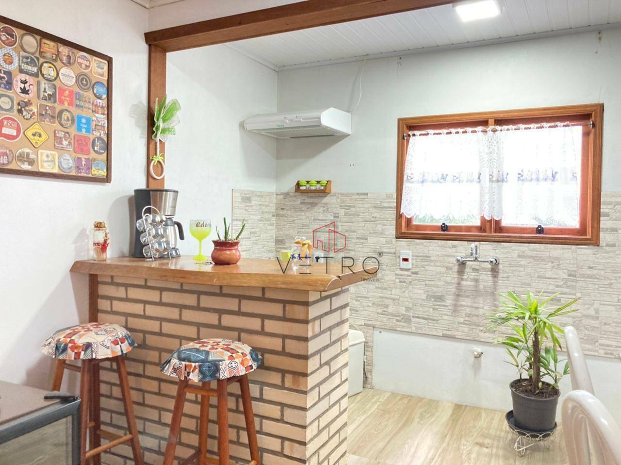 Casa à venda com 6 quartos, 1m² - Foto 4