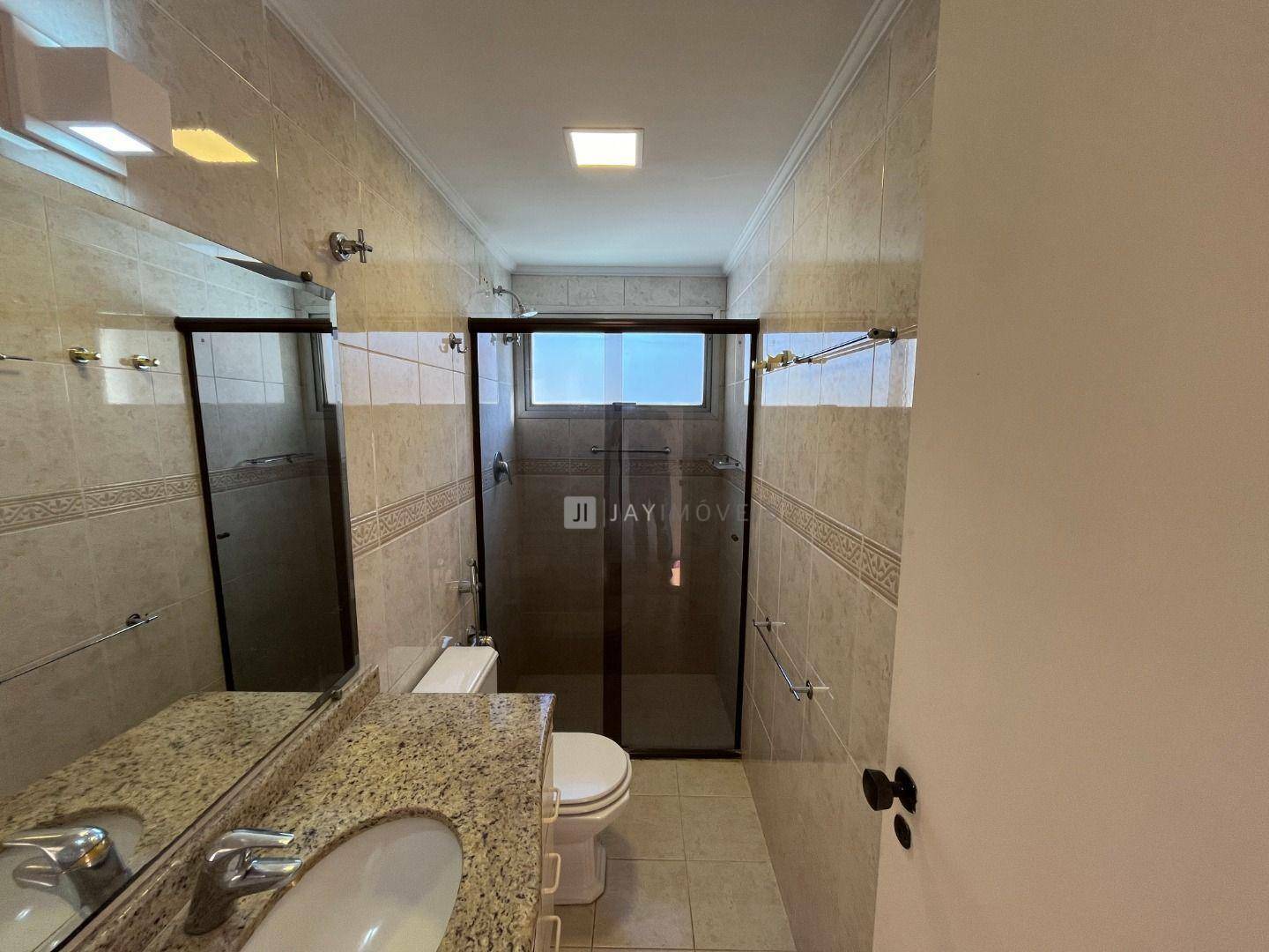 Apartamento para alugar com 4 quartos, 130m² - Foto 25