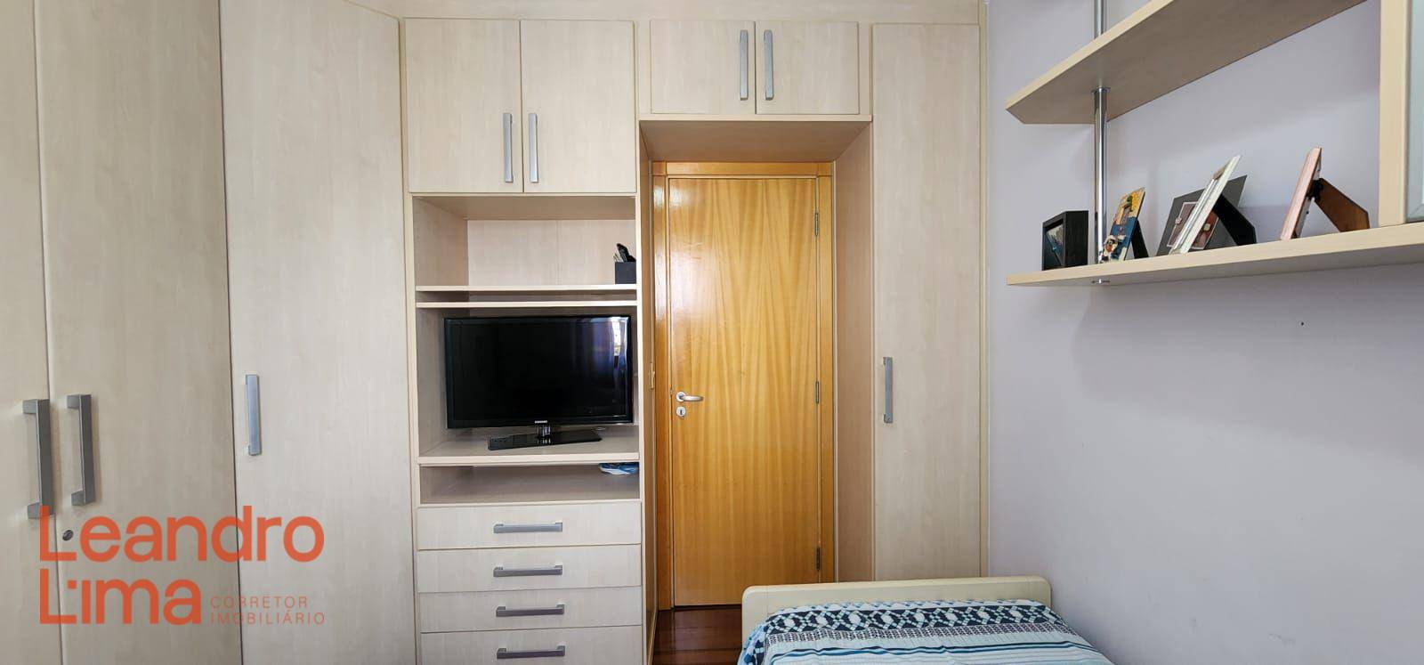 Apartamento à venda com 3 quartos, 106m² - Foto 13