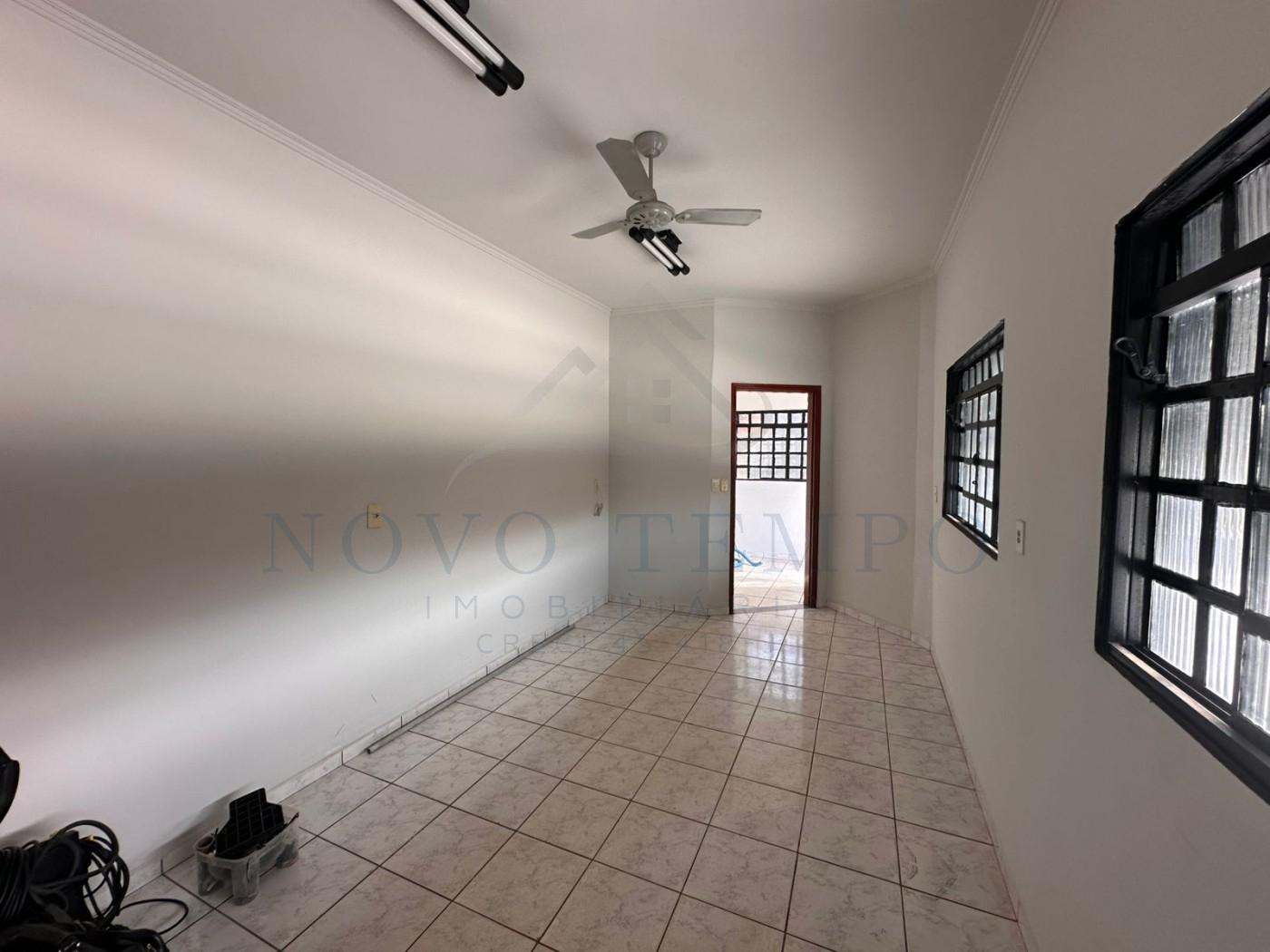 Casa à venda com 2 quartos, 176m² - Foto 12