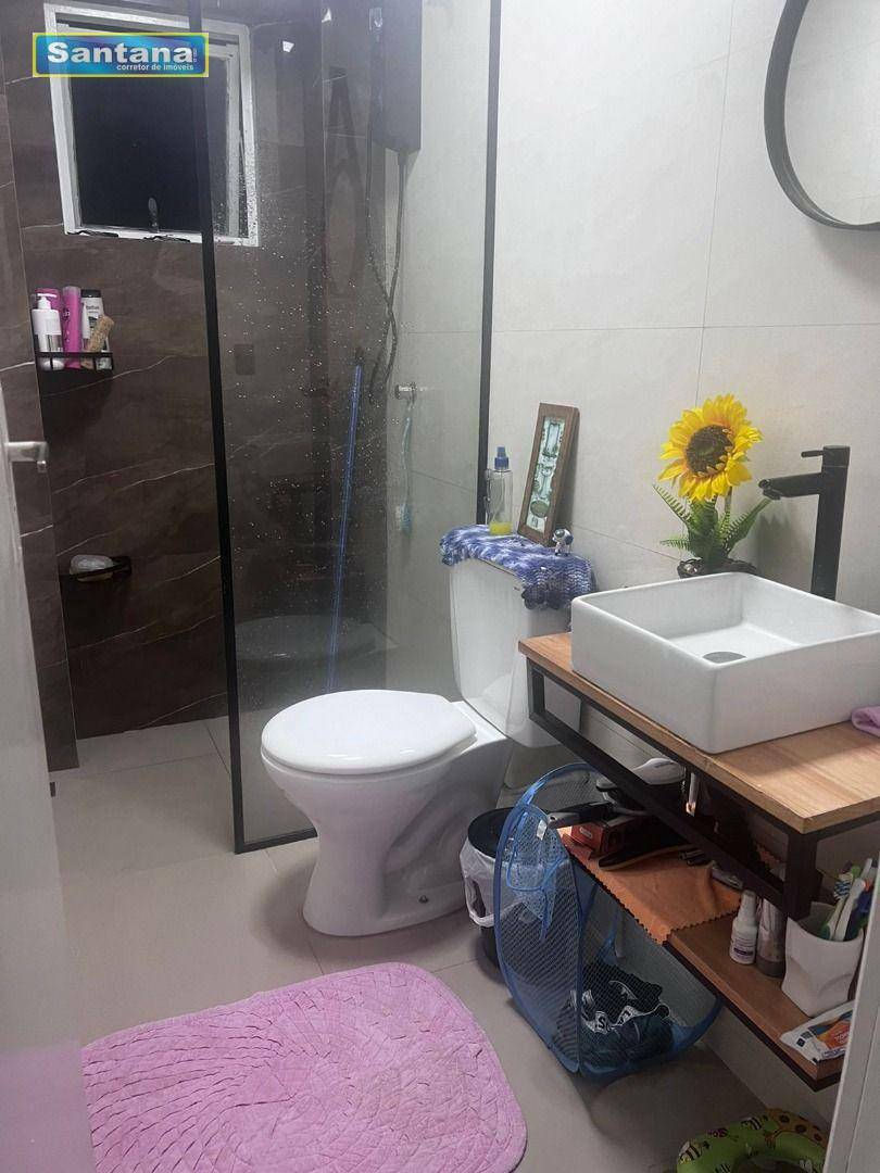Apartamento à venda com 2 quartos, 42m² - Foto 2