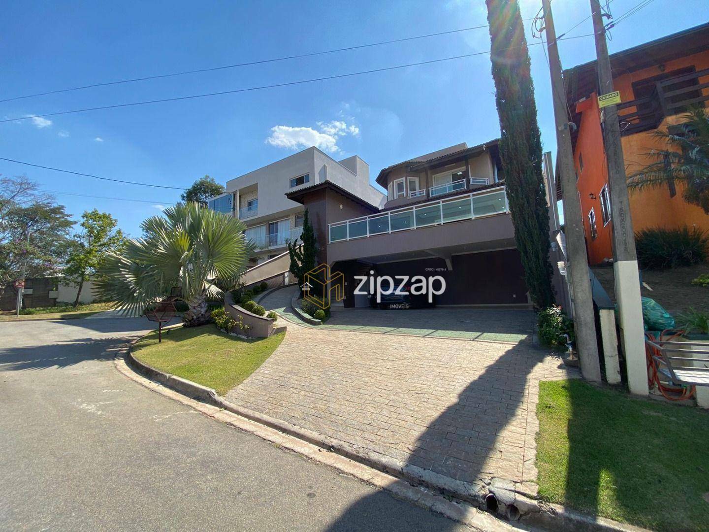 Casa de Condomínio à venda com 4 quartos, 380m² - Foto 2