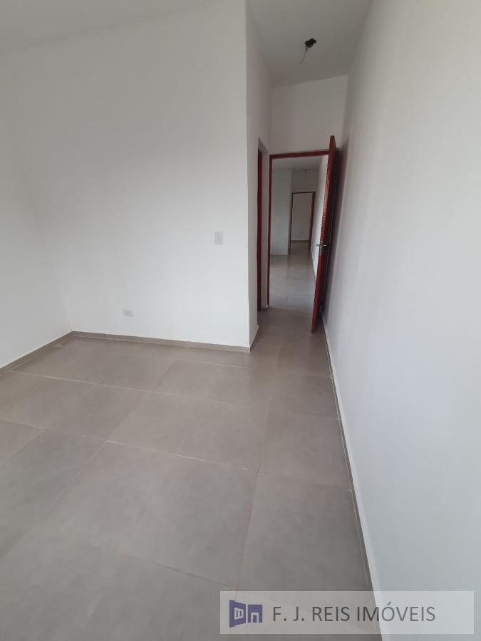 Casa à venda com 2 quartos, 160m² - Foto 4