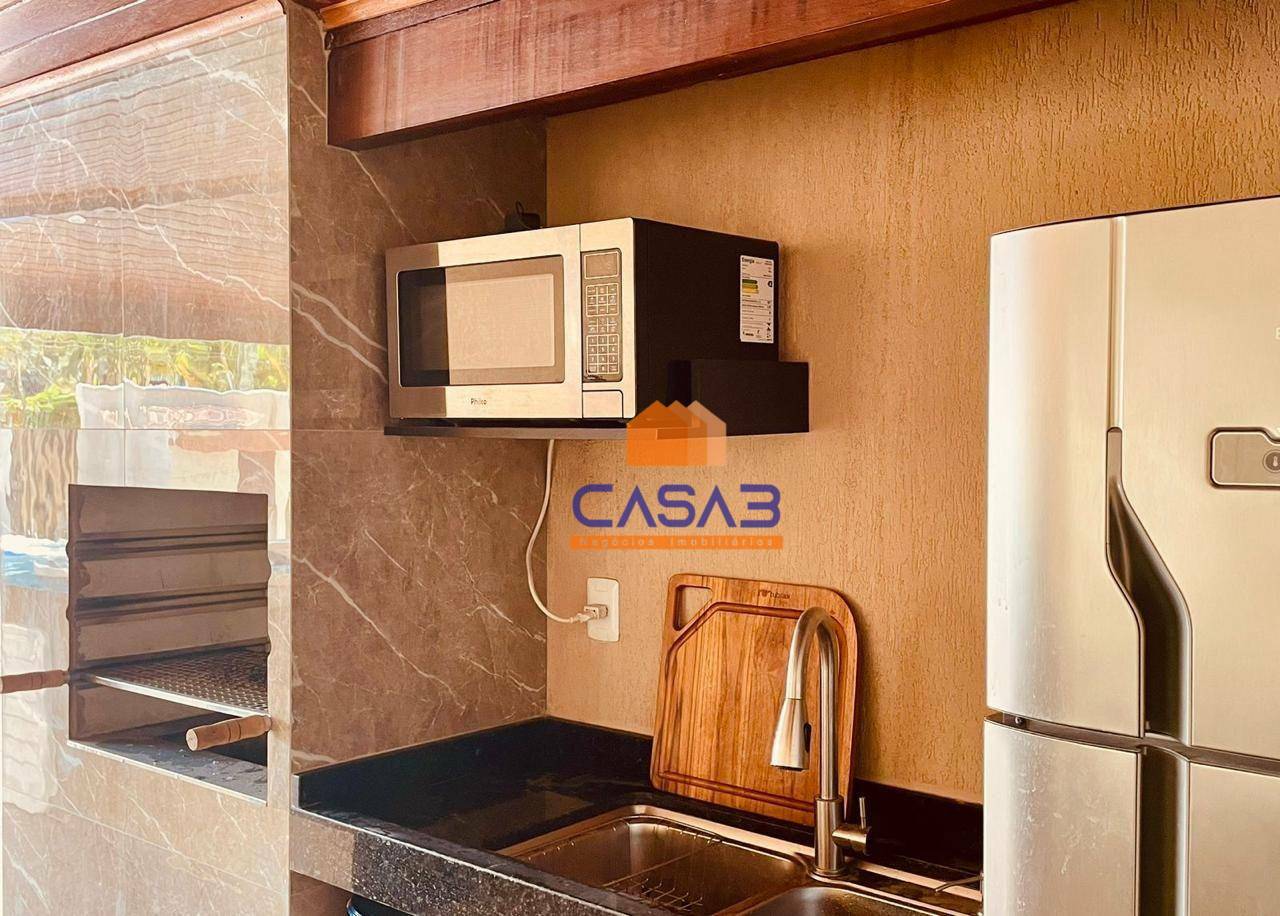 Casa à venda com 4 quartos, 200m² - Foto 18