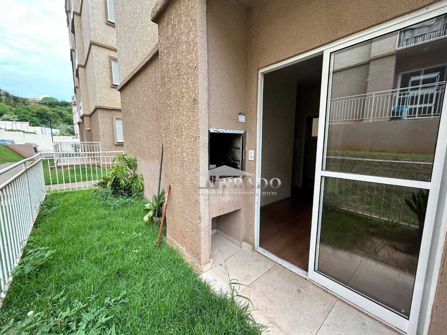 Apartamento para alugar com 2 quartos, 45m² - Foto 15