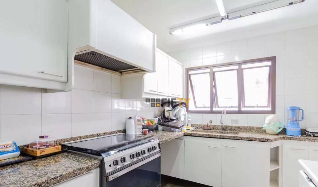 Apartamento à venda com 4 quartos, 236m² - Foto 26