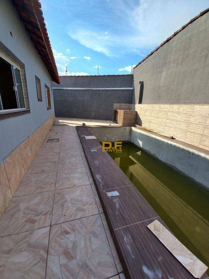 Casa à venda com 2 quartos, 150M2 - Foto 1