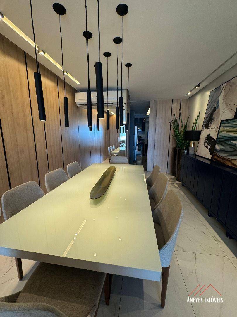Apartamento à venda com 3 quartos, 200m² - Foto 8