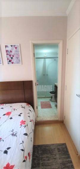 Apartamento à venda com 2 quartos, 70m² - Foto 10