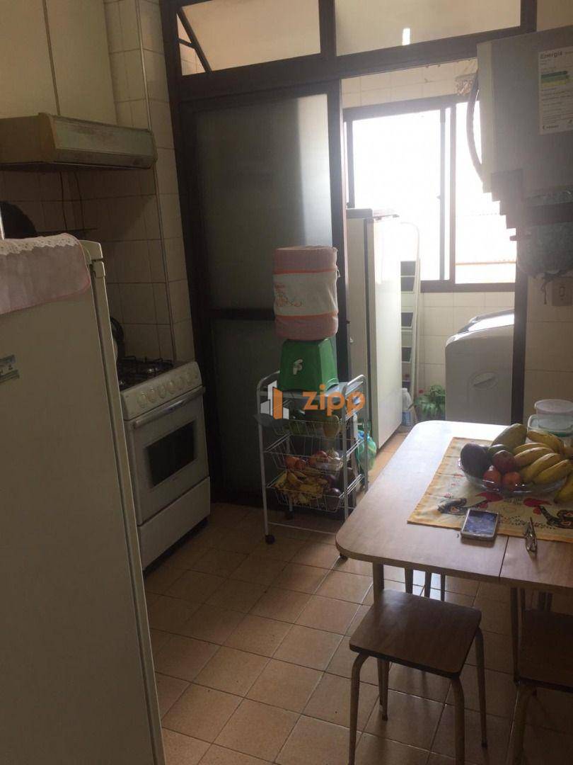 Apartamento à venda com 3 quartos, 70m² - Foto 14