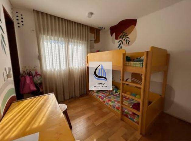 Apartamento à venda com 3 quartos, 238m² - Foto 13