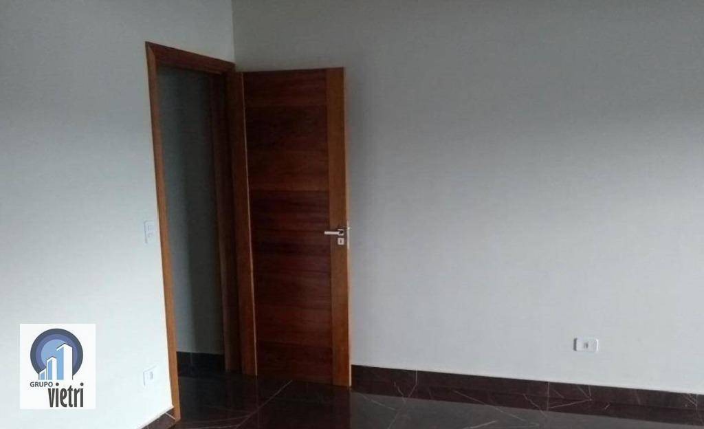 Sobrado à venda com 3 quartos, 250m² - Foto 30