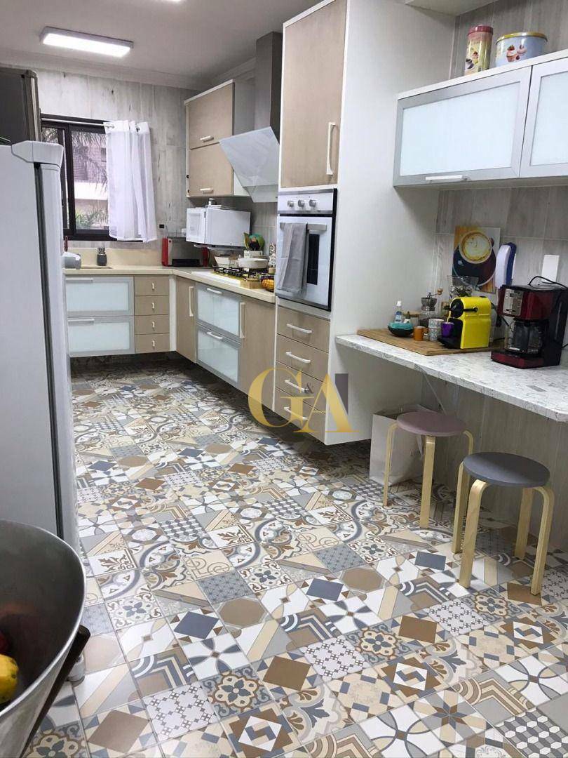 Apartamento à venda com 4 quartos, 177m² - Foto 4