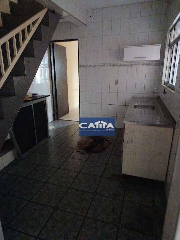 Sobrado à venda com 4 quartos, 200m² - Foto 9