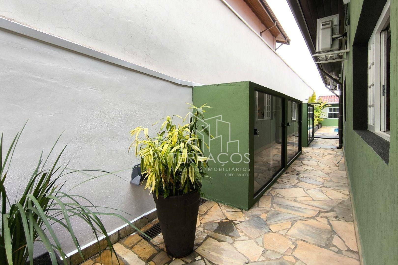 Casa para alugar com 3 quartos, 170m² - Foto 7