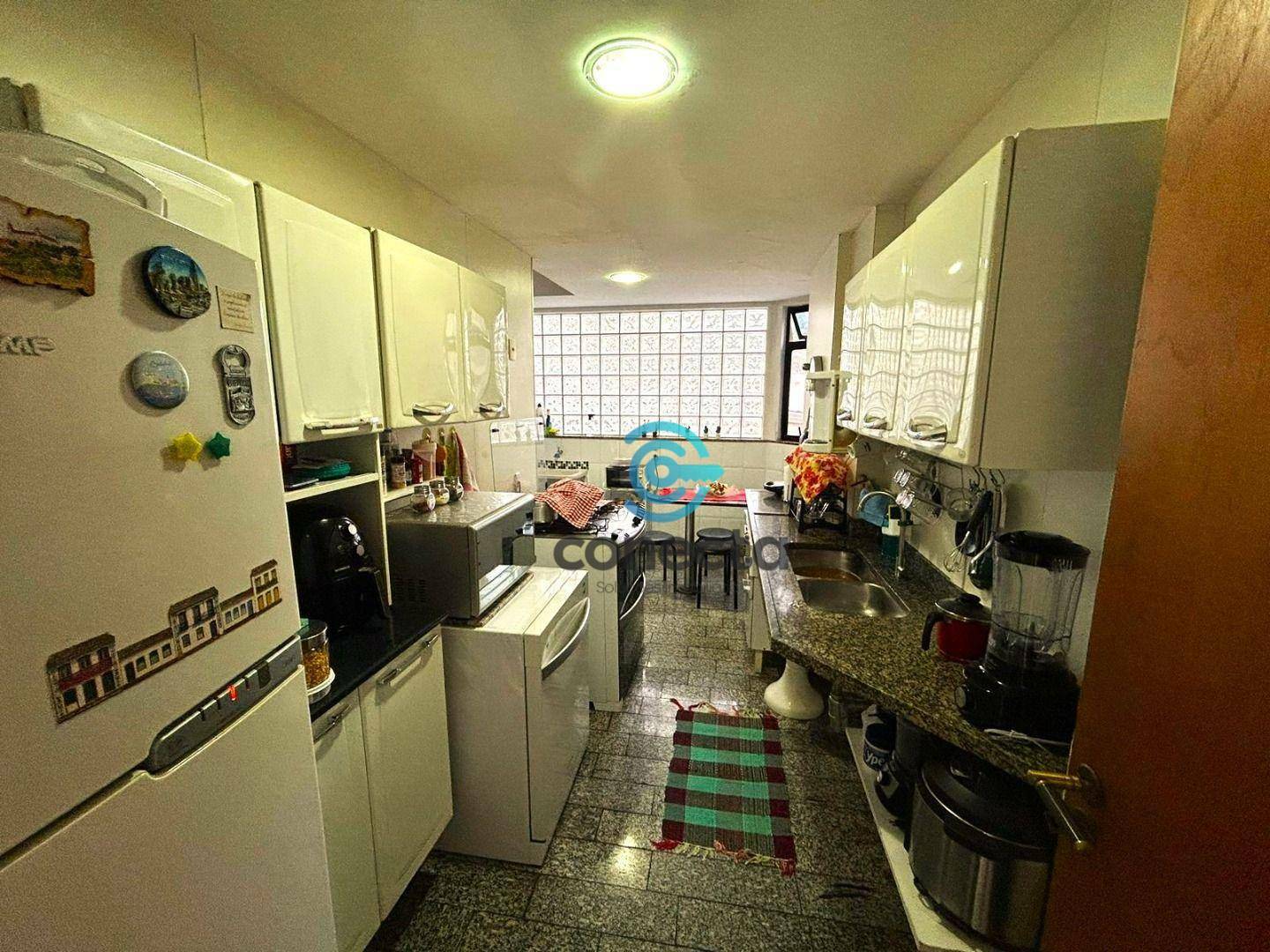 Apartamento à venda com 4 quartos, 190m² - Foto 12