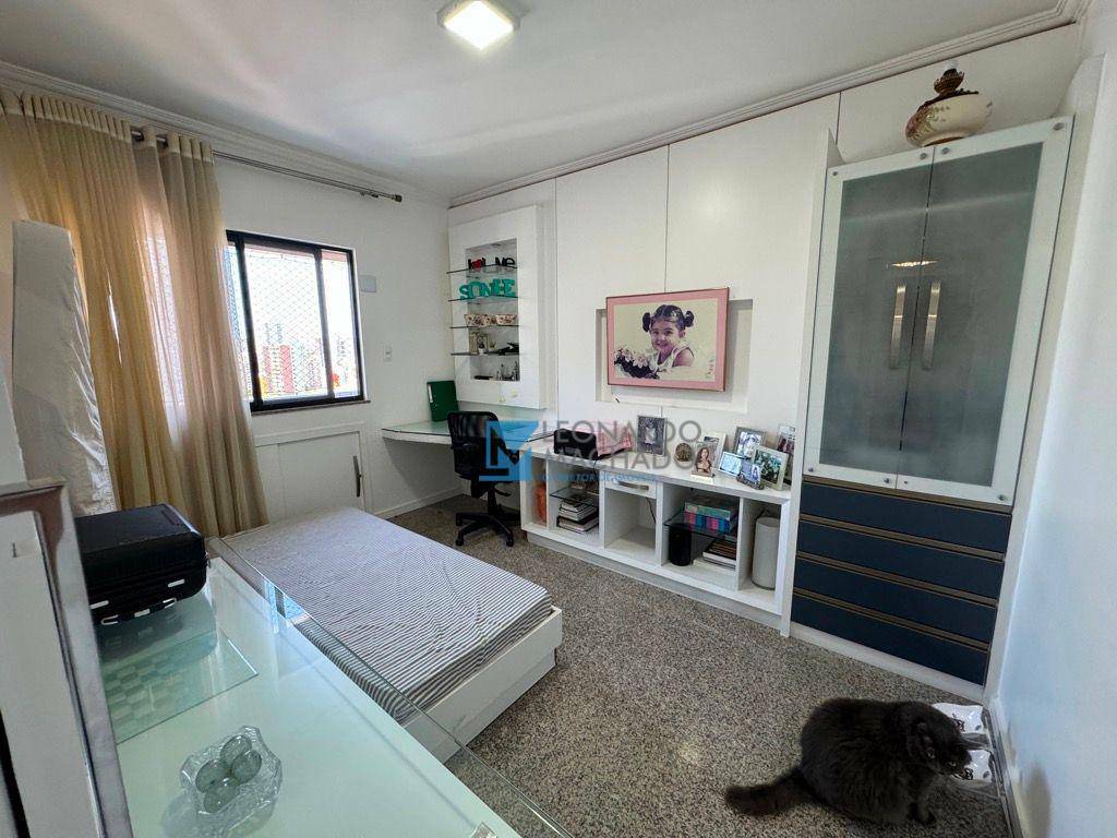 Apartamento à venda com 3 quartos, 130m² - Foto 23