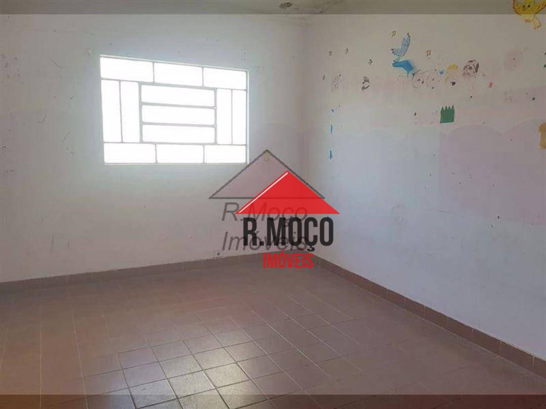 Sobrado à venda com 10 quartos, 219m² - Foto 13