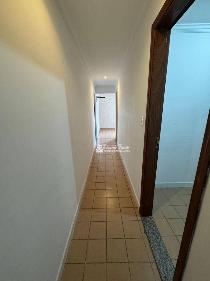 Apartamento para alugar com 3 quartos, 80m² - Foto 16