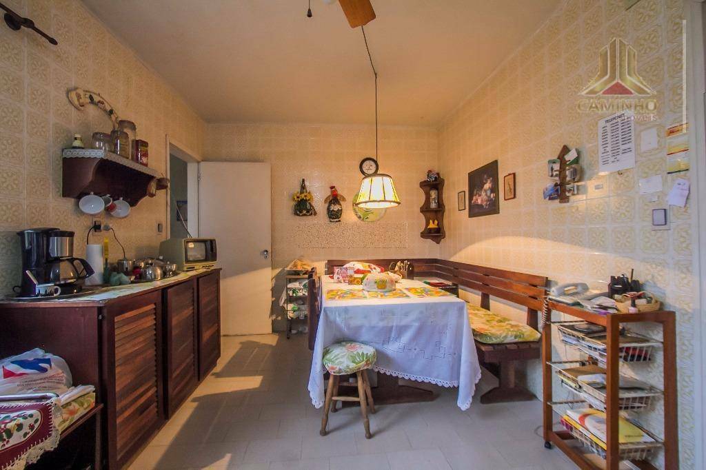 Casa à venda com 5 quartos, 350m² - Foto 14