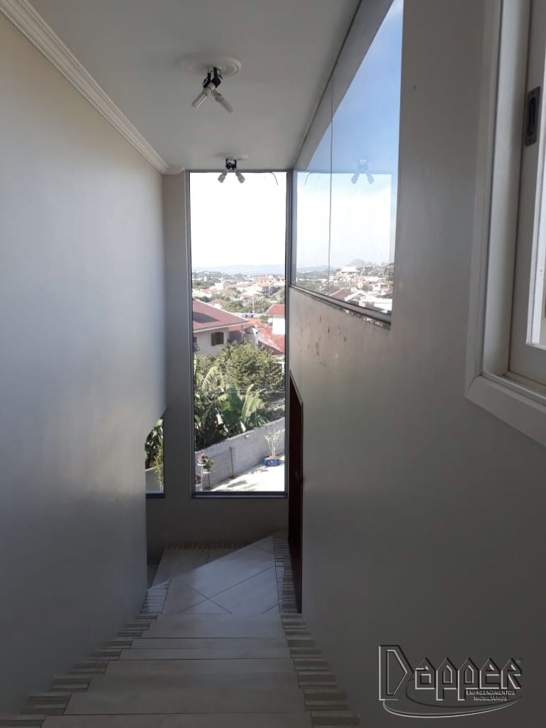 Casa à venda com 3 quartos, 349m² - Foto 18