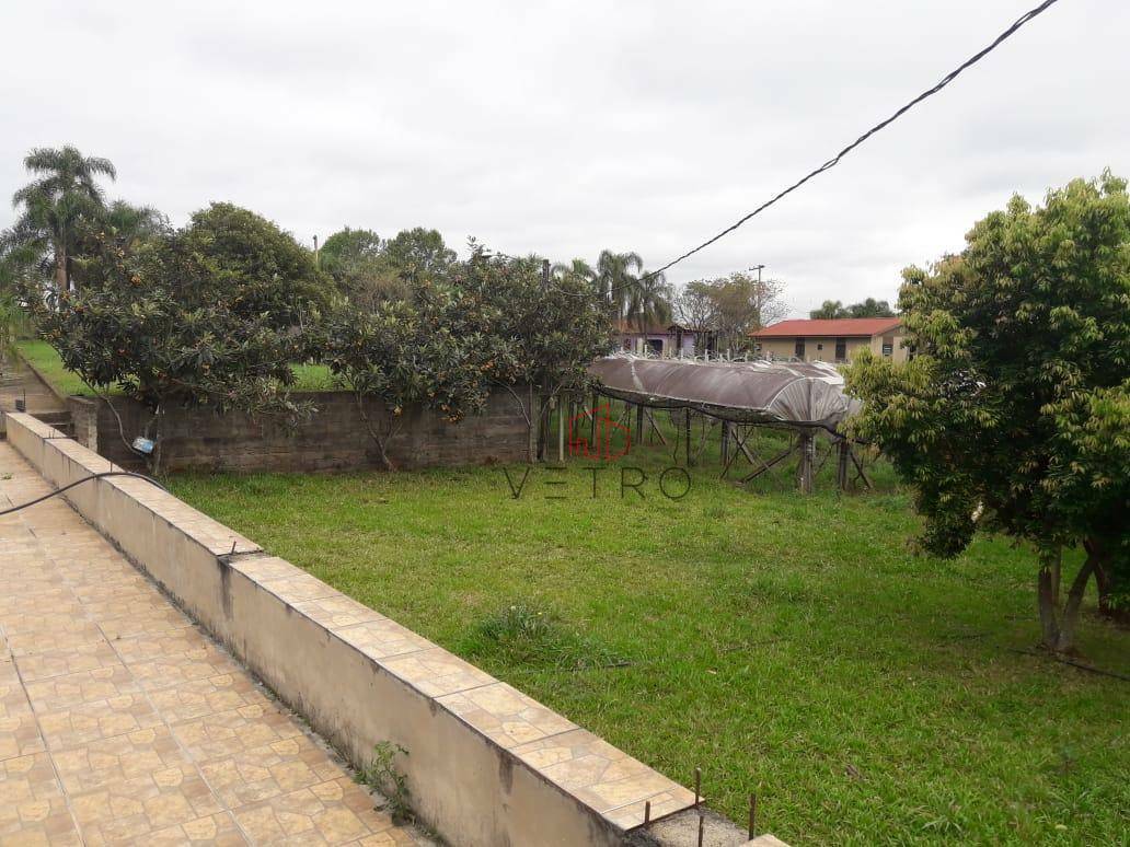 Sítio à venda com 5 quartos, 300m² - Foto 4