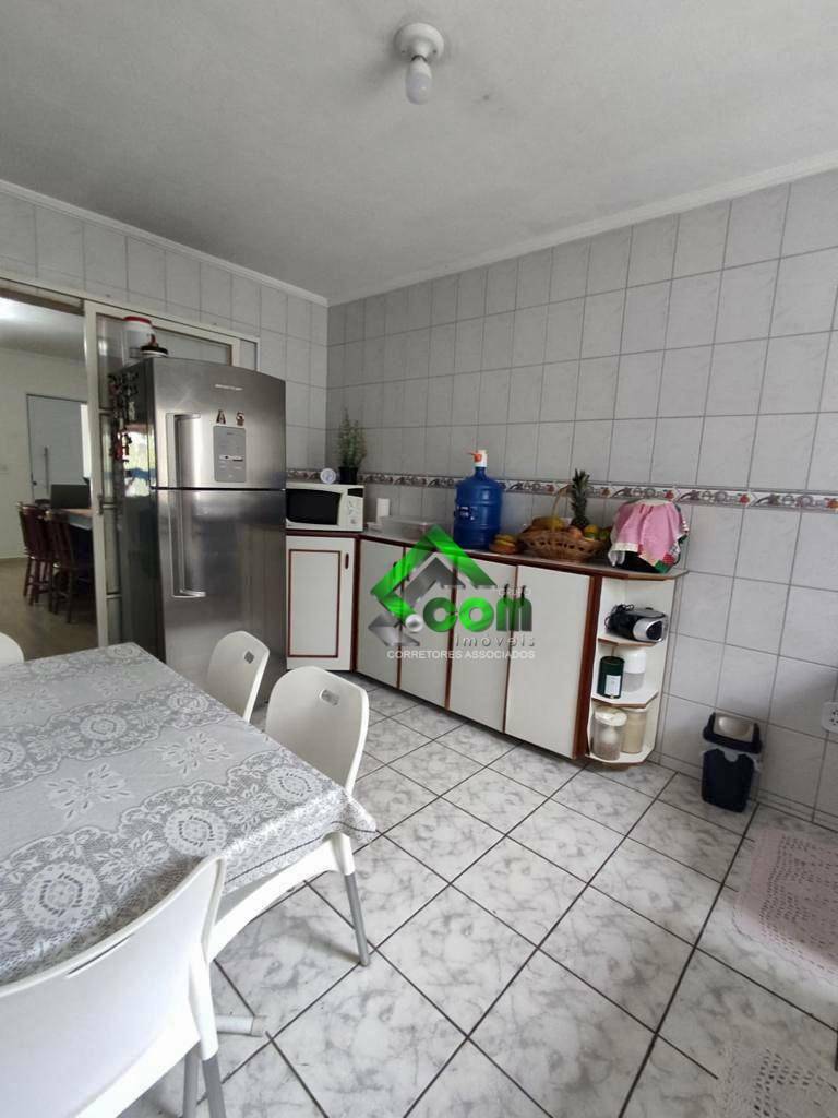 Casa à venda com 3 quartos, 154m² - Foto 17