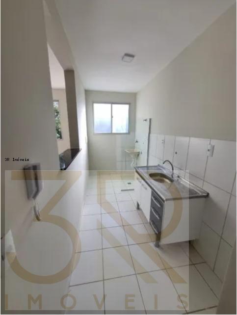 Apartamento à venda com 2 quartos, 46m² - Foto 3