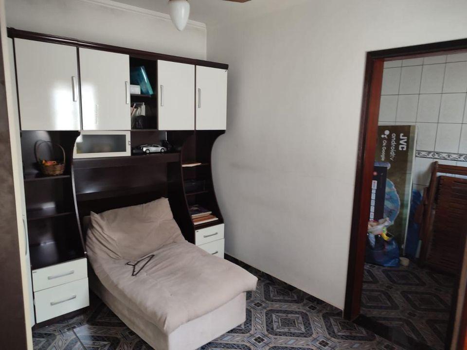 Casa à venda com 4 quartos, 120m² - Foto 4