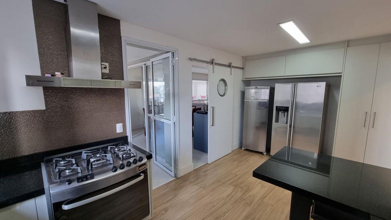 Apartamento à venda com 4 quartos, 250m² - Foto 46