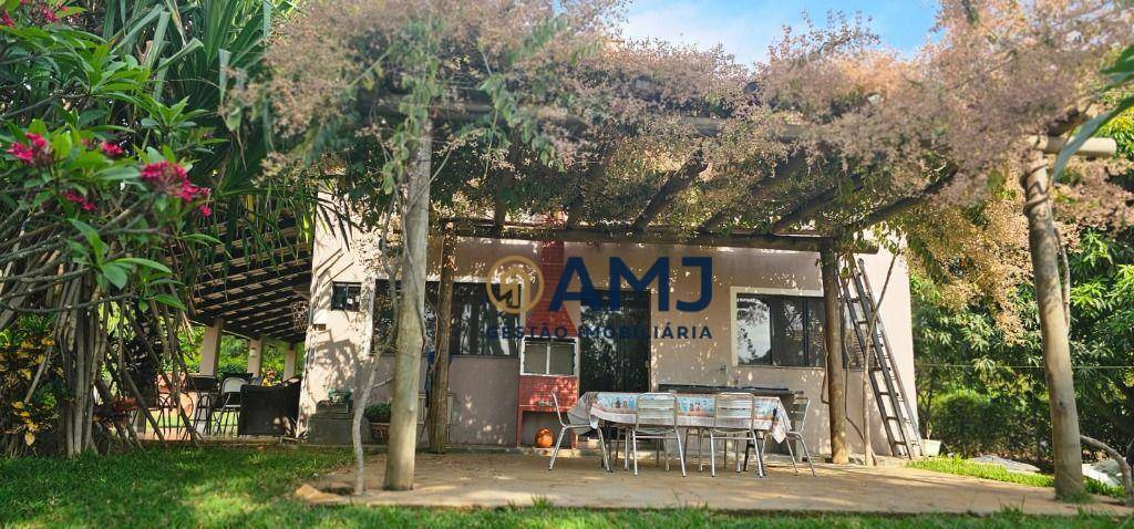 Chácara, 4 quartos, 2158 m² - Foto 2