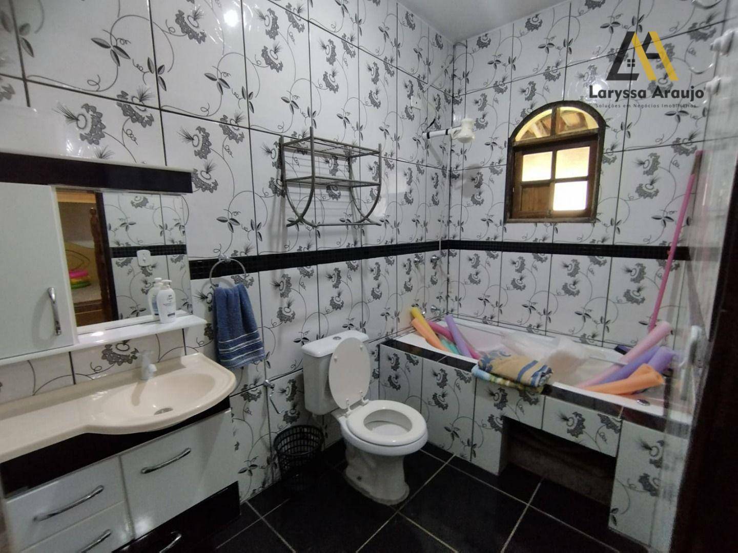 Chácara à venda com 5 quartos, 250m² - Foto 12