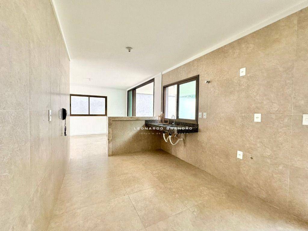 Casa de Condomínio à venda com 3 quartos, 236m² - Foto 9