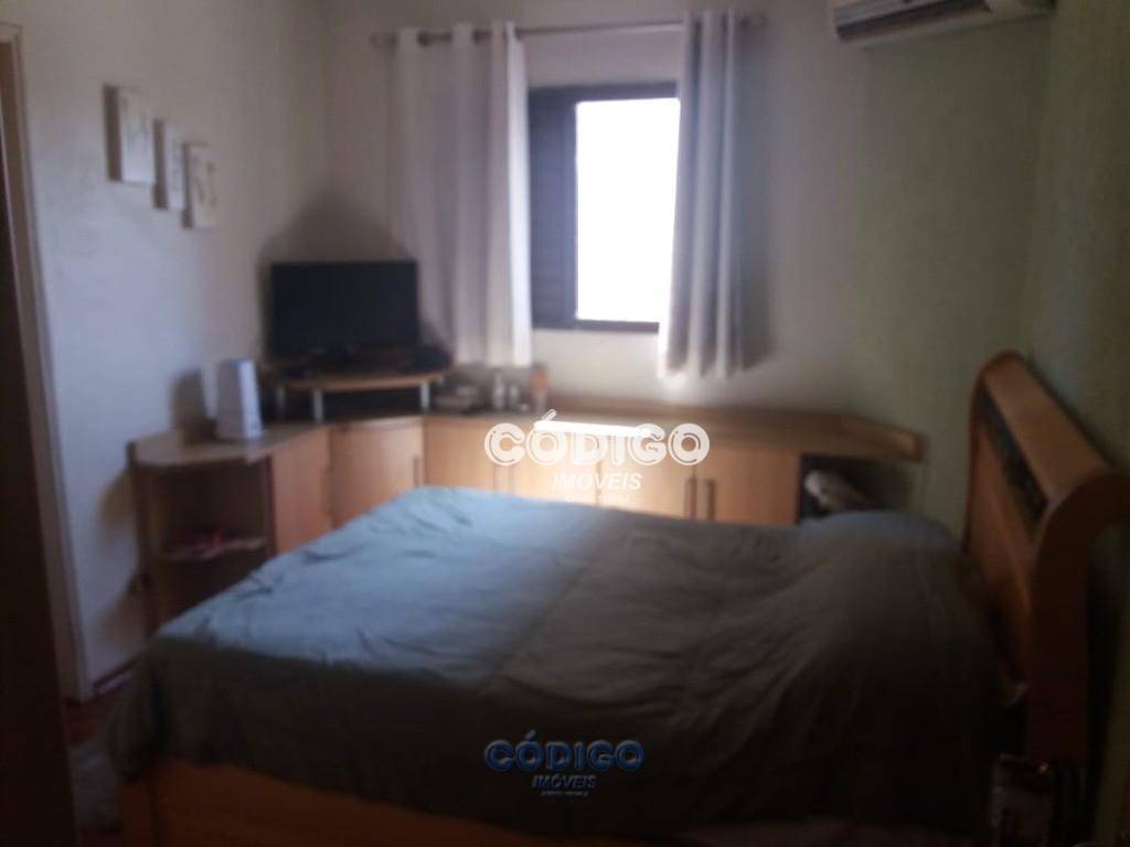 Apartamento à venda com 2 quartos, 74m² - Foto 25