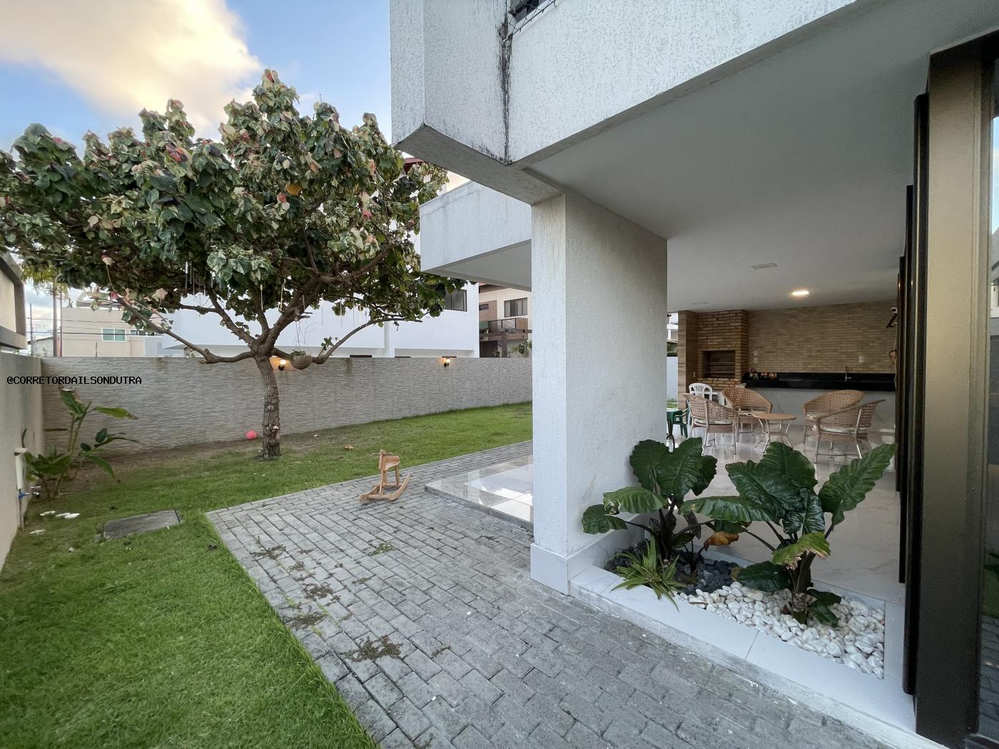 Casa de Condomínio à venda com 4 quartos, 303m² - Foto 8