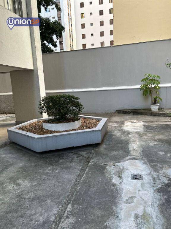 Apartamento à venda com 3 quartos, 162m² - Foto 28