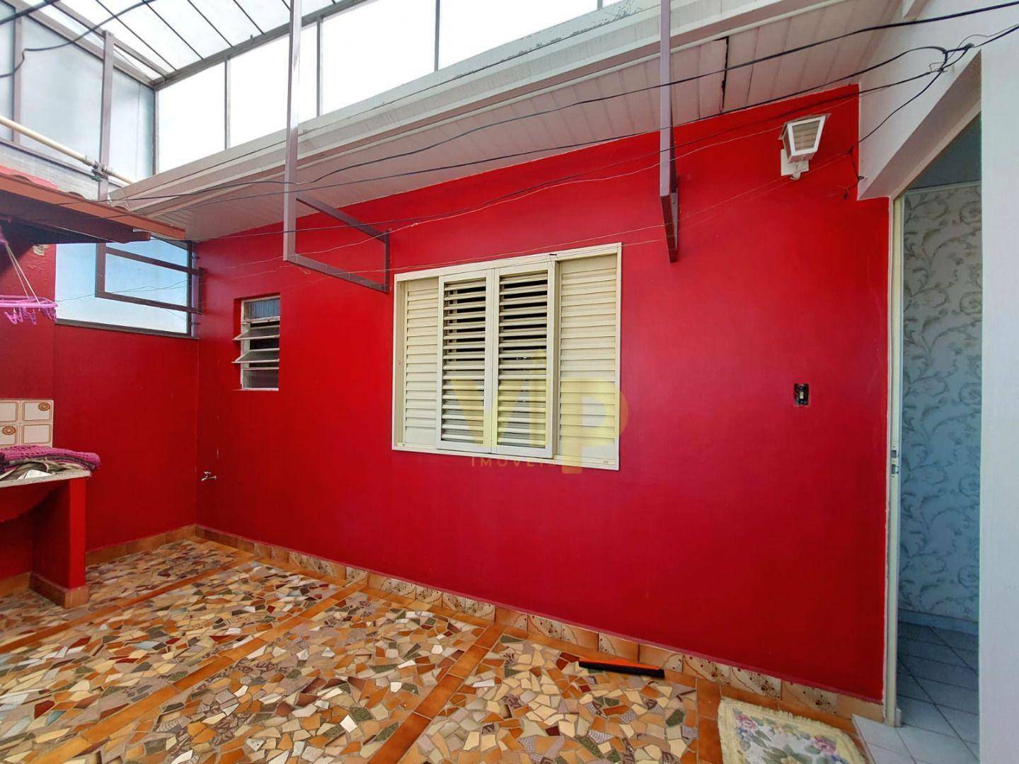 Casa à venda com 5 quartos, 331m² - Foto 5