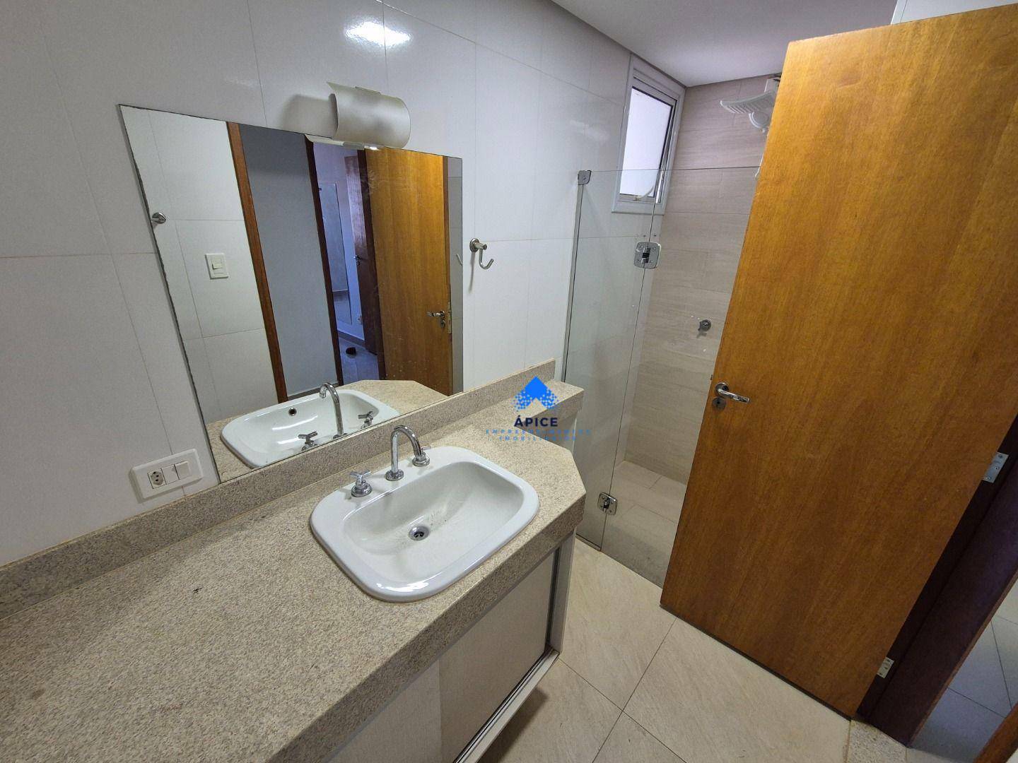 Apartamento para alugar com 3 quartos, 100m² - Foto 4