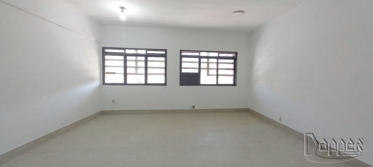 Loja-Salão para alugar com 3 quartos, 36m² - Foto 7