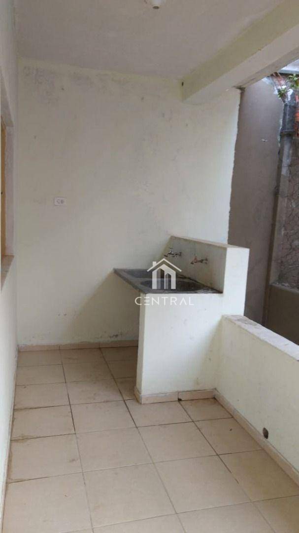 Casa à venda com 2 quartos, 226m² - Foto 14
